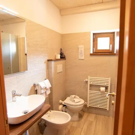 Hotel Bucaneve