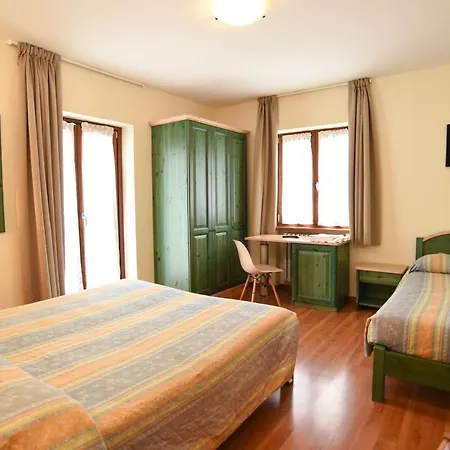 Hotel Bucaneve 3*