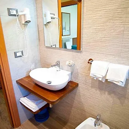 Hotel Bucaneve Pievepelago