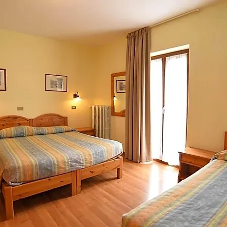 Hotel Bucaneve