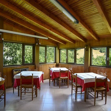 Bucaneve Szálloda